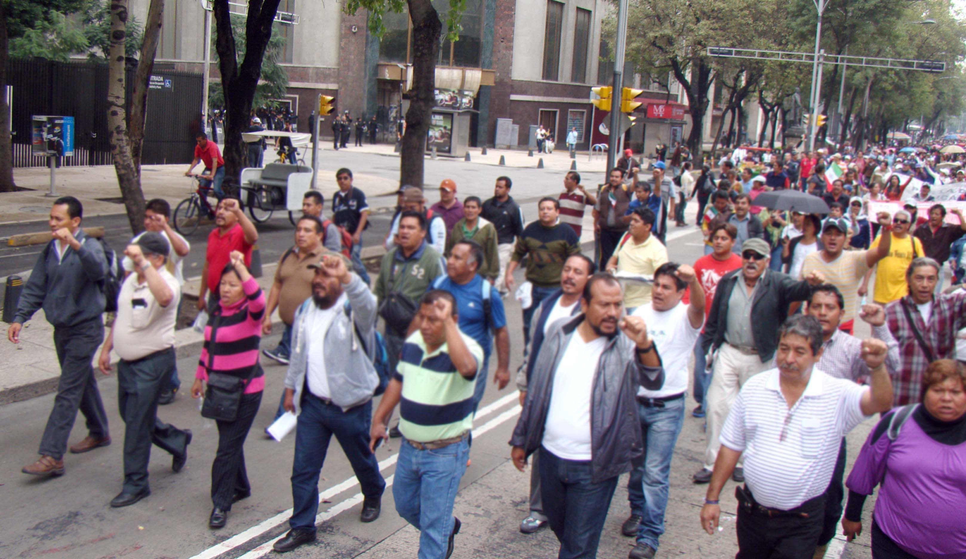 Marcha de comerciantes, en rechazo al proyecto de ley 094 de 2013