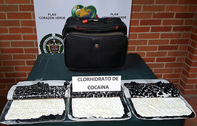 Fue capturado un venezolano que llevaba 3 kilos de cocaína, camuflados en un maletín.