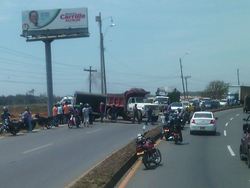 Conductor de un camión perdió uno de sus brazos durante aparatoso accidente, en la vía Cali- Jamundí