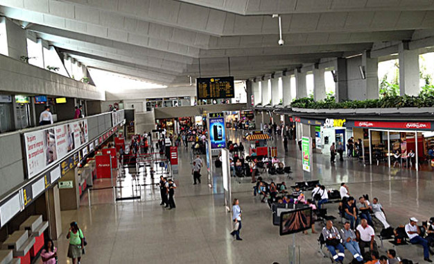 Eder advierte riesgos por incertidumbre en operación del Aeropuerto Alfonso Bonilla