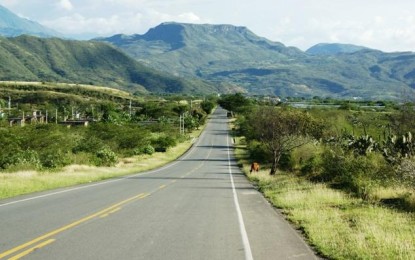 Un hombre fue sorprendido transportando insumos para narcóticos en la vía Popayán-Cali.