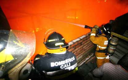 15 damnificados y 6 viviendas de pérdida total tras incendio en el barrio Comuneros I