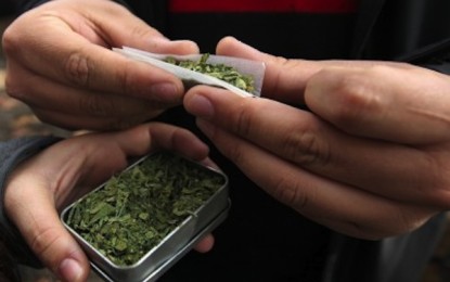 Un hombre fue interceptado cuando pretendía transportar marihuana, en una vía de Palmira