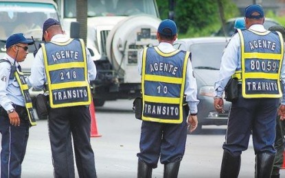 Tres agentes de tránsito fueron arrollados por conductor informal