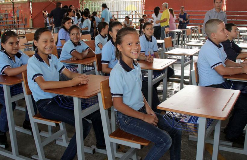 Presidente Santos anunció nuevas aulas educativas para la ciudad