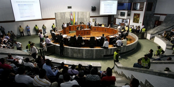 Varios funcionarios de la alcaldía respaldan la reforma administrativa del alcalde Maurice Armitage