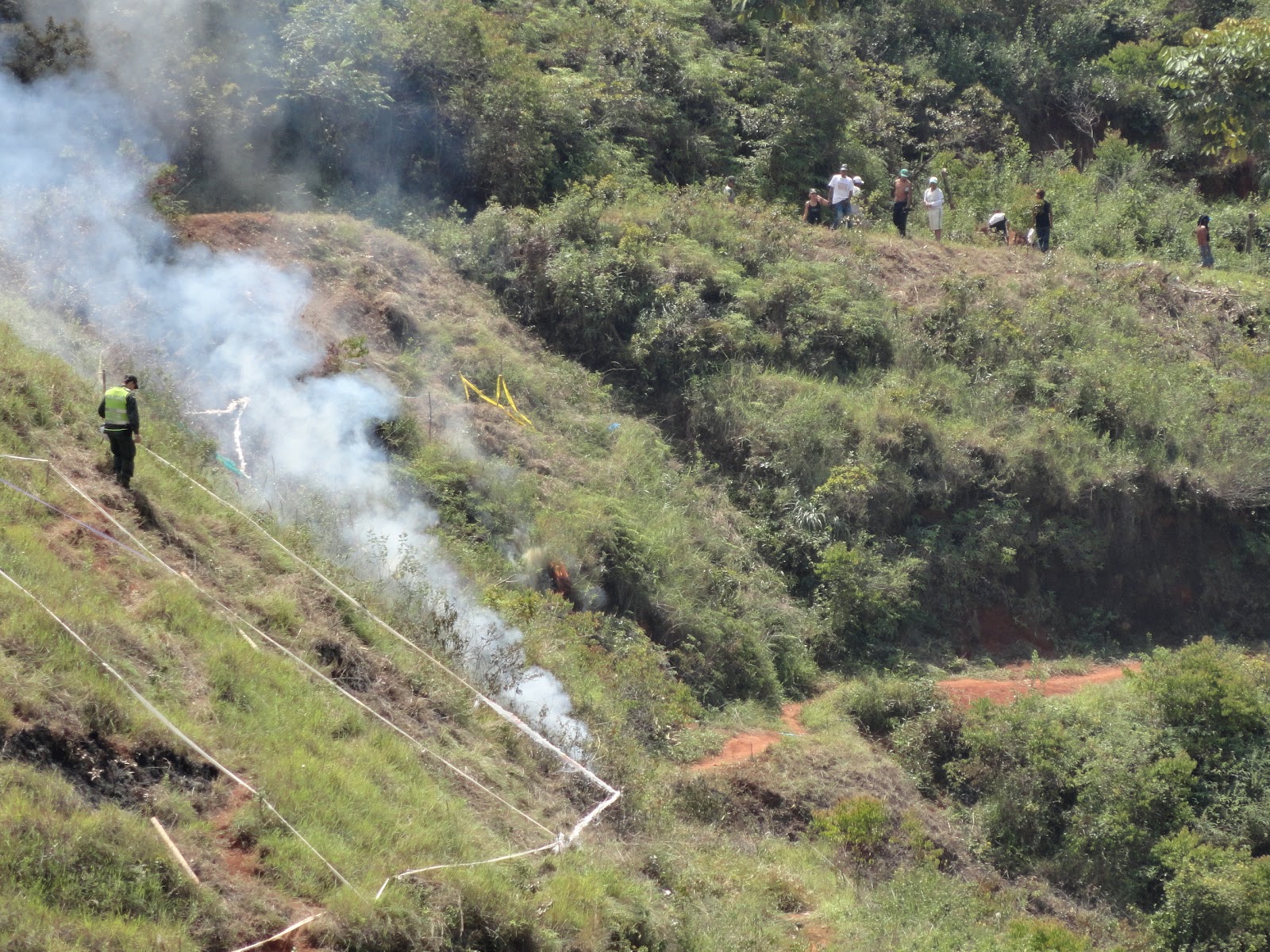 Las personas que realicen quemas ilegales en zonas verdes o cultivos serán sancionados con una multa de hasta $30 millones de pesos