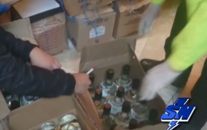 Fábrica de licor adulterado y un vehículo con las mismas fueron localizados