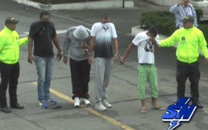 Capturados presuntos responsables de atraco masivo en pizzería al oriente