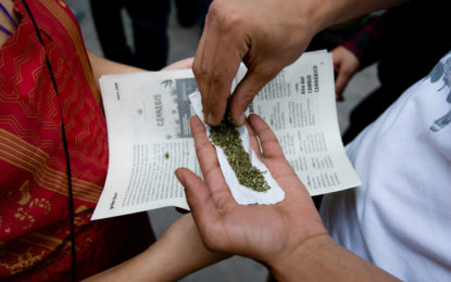 Mujer que llevaba estupefacientes en sus partes íntimas fue detenida