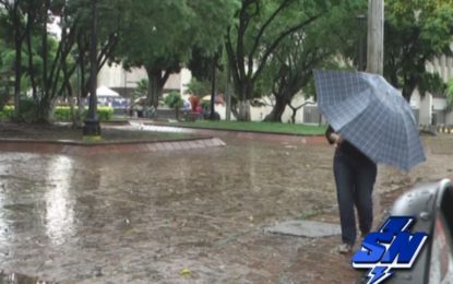 Lluvias causan cortes de energía en la ciudad