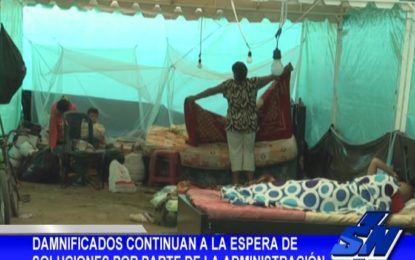 Damnificados en Juanchito continúan en carpas recibiendo ayudas