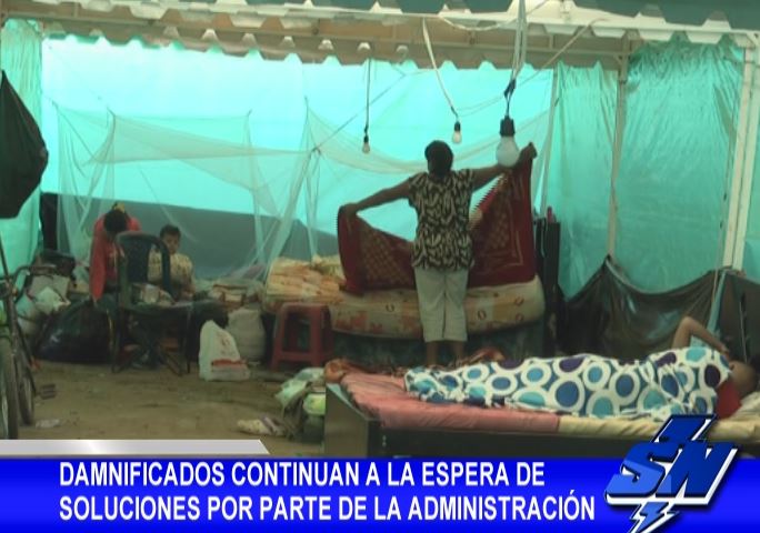 Damnificados en Juanchito continúan en carpas recibiendo ayudas