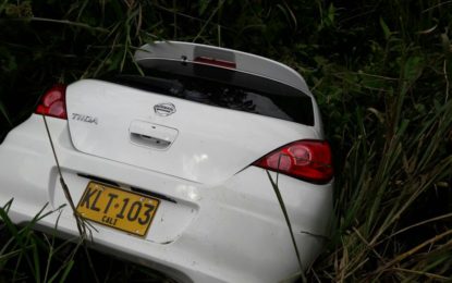 Hallan dos cadáveres dentro de baúl de vehículo en vía Cali-Loboguerrero