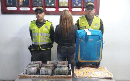 Capturada mujer con $247 millones en Aeropuerto Alfonso Bonilla Aragón