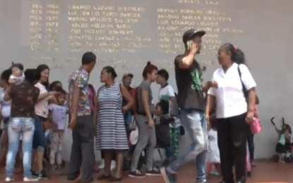 Venezolanos realizaron plantón en la alcaldía de Cali