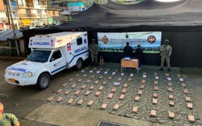 Narcoambulancia transportaba 150 kilos de base de coca, avaluados en más de 50 millones de dólares