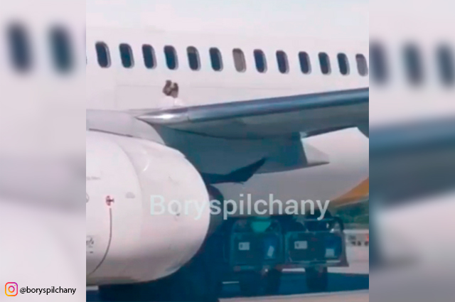 La ‘tomada de aire’ más peligrosa: mujer decidió tomar aire en el ala de un avión