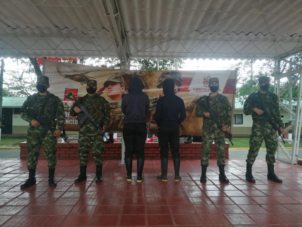 Pareja de guerrilleros del ELN se presentó voluntariamente a tropas del Ejército Nacional