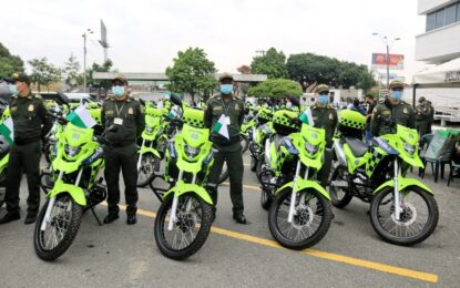 200 motocicletas fueron entregadas a la policía del Valle