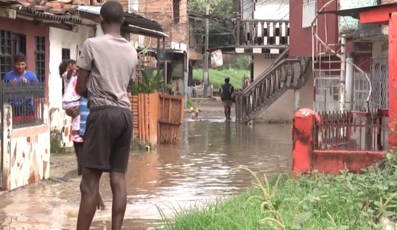 Comunidad de Juanchito en alerta por inundaciones en la zona