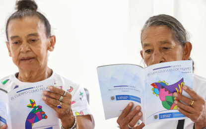 Adultos mayores y habitantes de calle aprendieron a leer y escribir