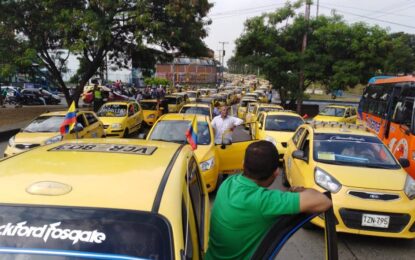Taxistas entrarán a paro este 22 de febrero