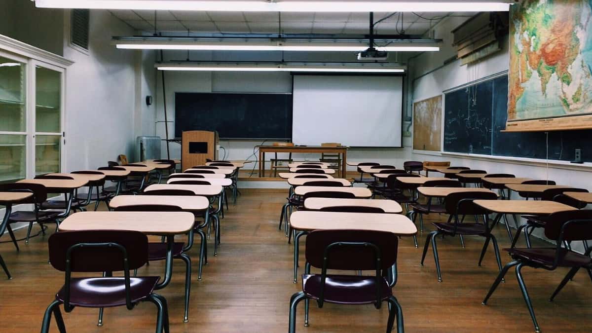 Denuncian que estudiantes de un colegio de Cali llevan 21 días sin clases