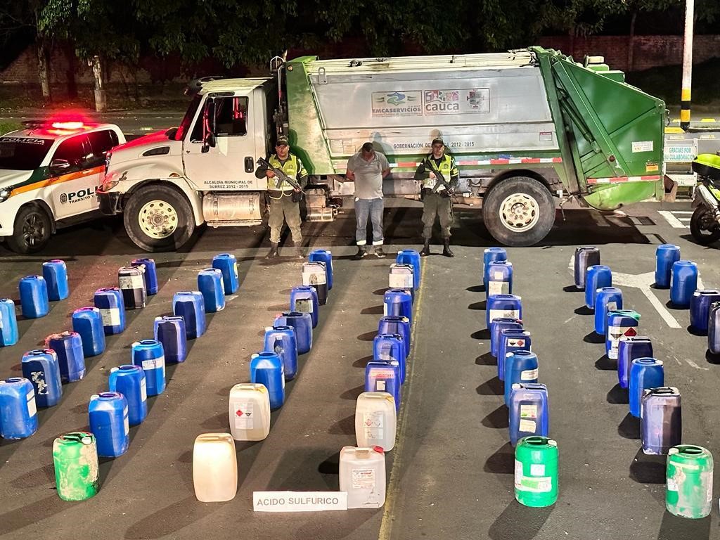 Camión de basura transportaba 475 galones de Ácido Sulfúrico