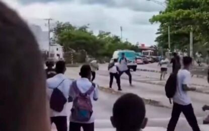 Una riña se presento entre dos menores de edad en un colegio
