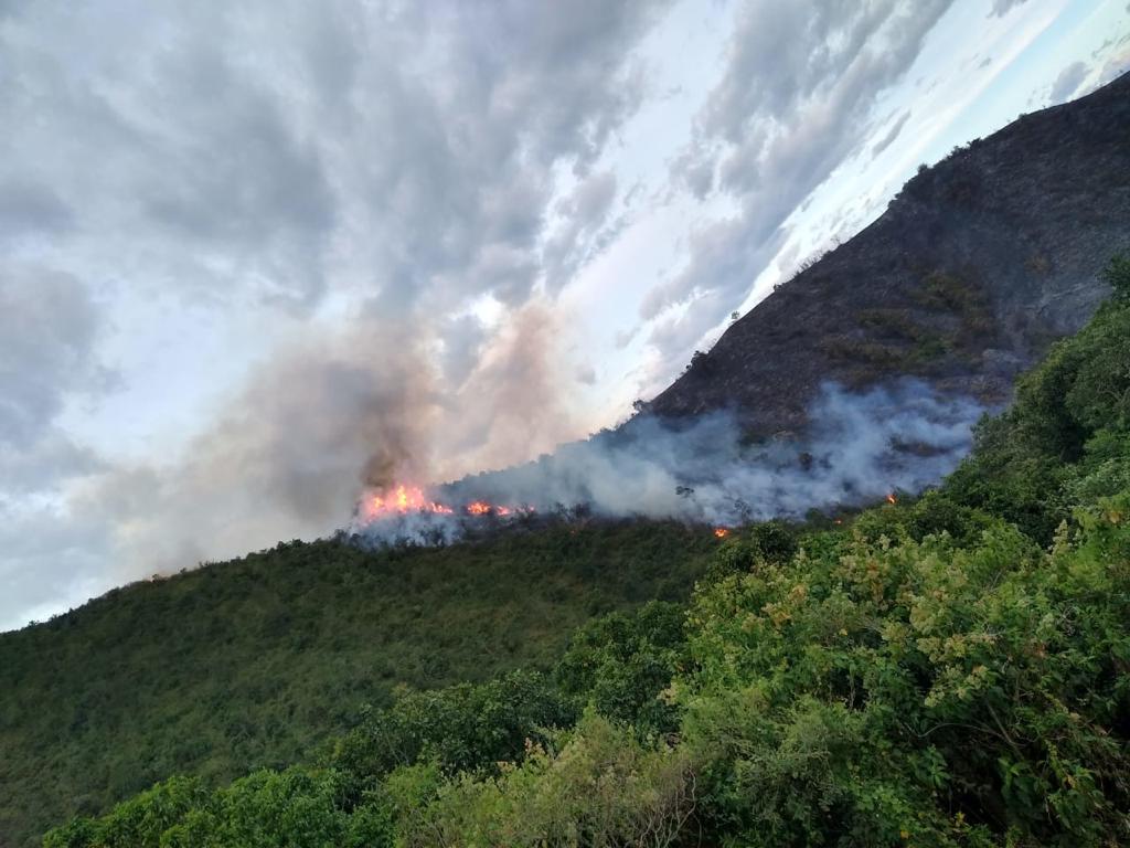 Cerros de Yotoco afectados por incendios forestales