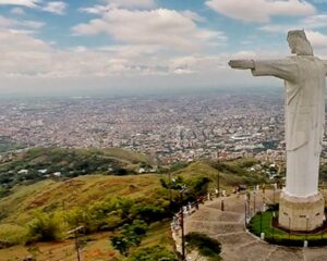 Investigan doble homicidio en la vía al cerro Cristo Rey, zona rural de Cali
