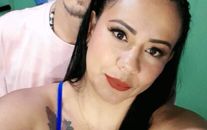 Autoridades investigan asesinato de mujer a manos de su pareja