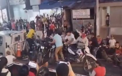 Asonada por inmovilización de motocicletas