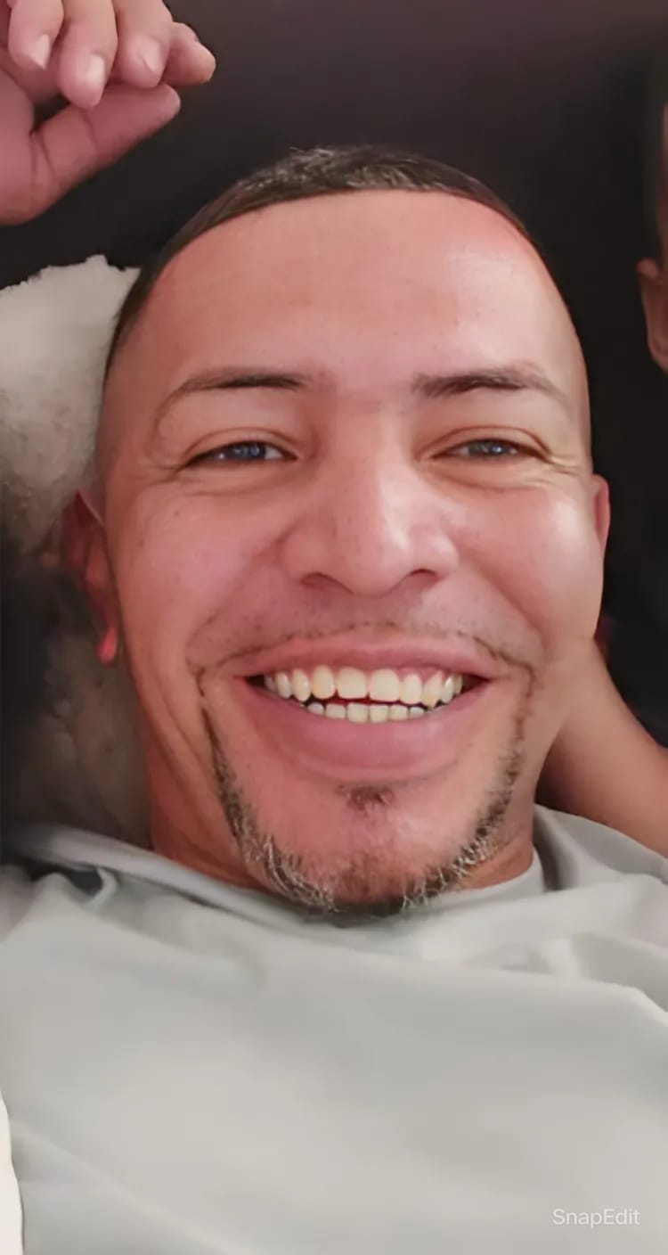 Hombre fue encontrado muerto en la estación de policía del Carmelo