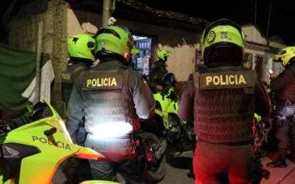 La policía intervino varias comunas de Palmira