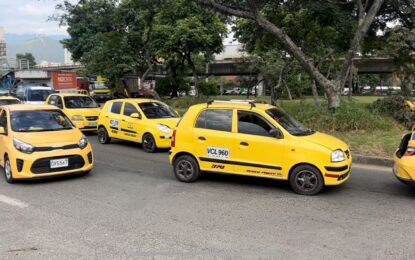 Taxistas le piden igualdad laboral al Gobierno Nacional