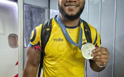 Yeisón López pudo cumplir el sueño de darle una casa a sus padres