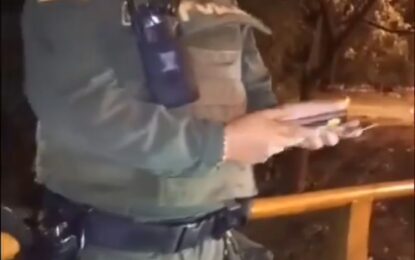 Autoridades rechazaron el comportamiento racista de oficial de policía