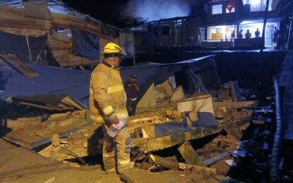 Colapso de vivienda deja una niña muerta y tres adultos heridos en Palo Seco en Buenaventura