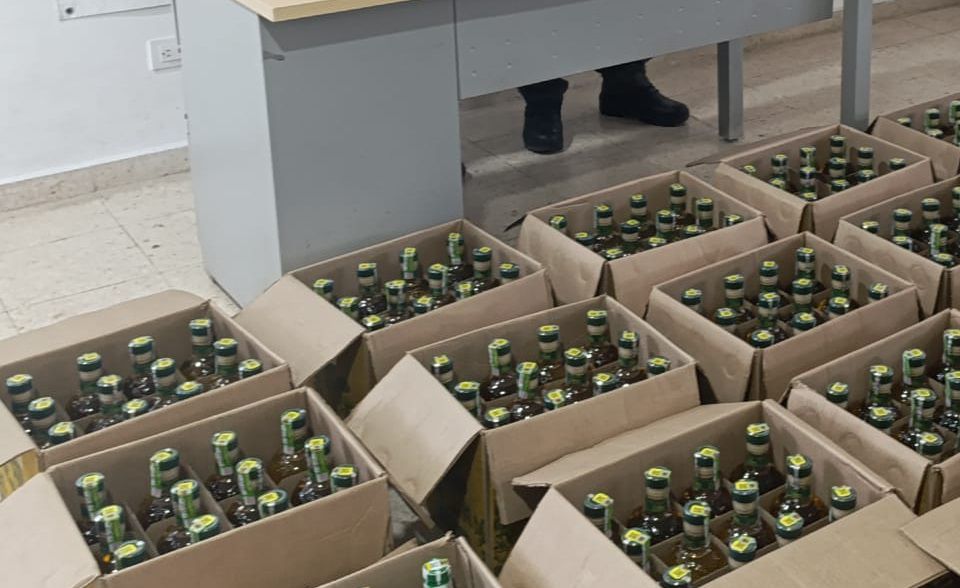 En el Valle se han decomisado más de 6.000 unidades de licor y cigarrillos de contrabando en 2025