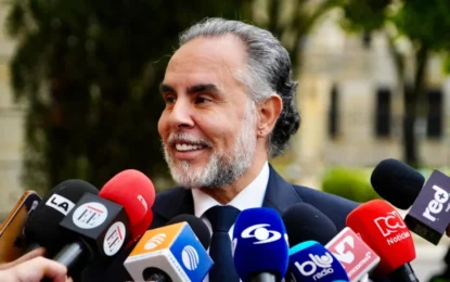 Benedetti insiste en una constituyente ante el “bloqueo” en el Congreso