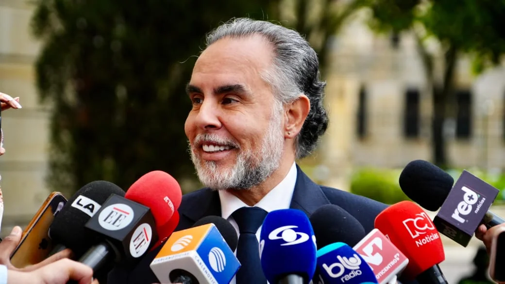 Benedetti insiste en una constituyente ante el “bloqueo” en el Congreso