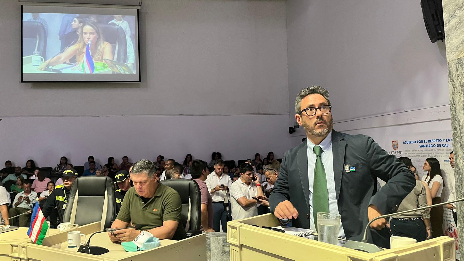 Concejales piden comisión y mesa interinstitucional para frenar el multicrimen en Cali: alarma por homicidios de jóvenes