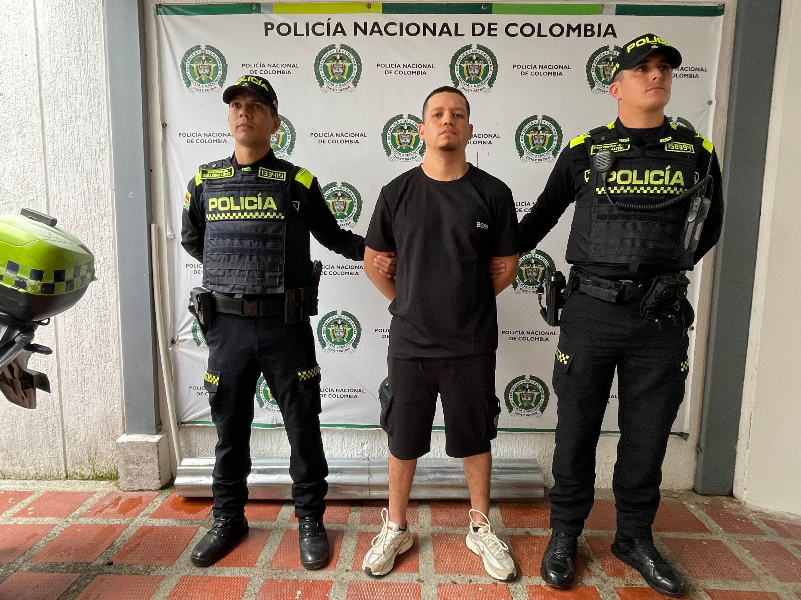 ¡Cayó alias ‘Gramo’! Capturado el cerebro criminal del atentado terrorista contra la Escuela Militar de Aviación en Cali