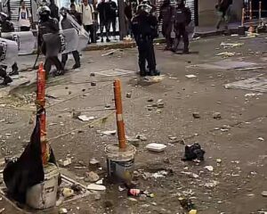 Disturbios tras operativo del CTI y la DIAN en el centro de Cali