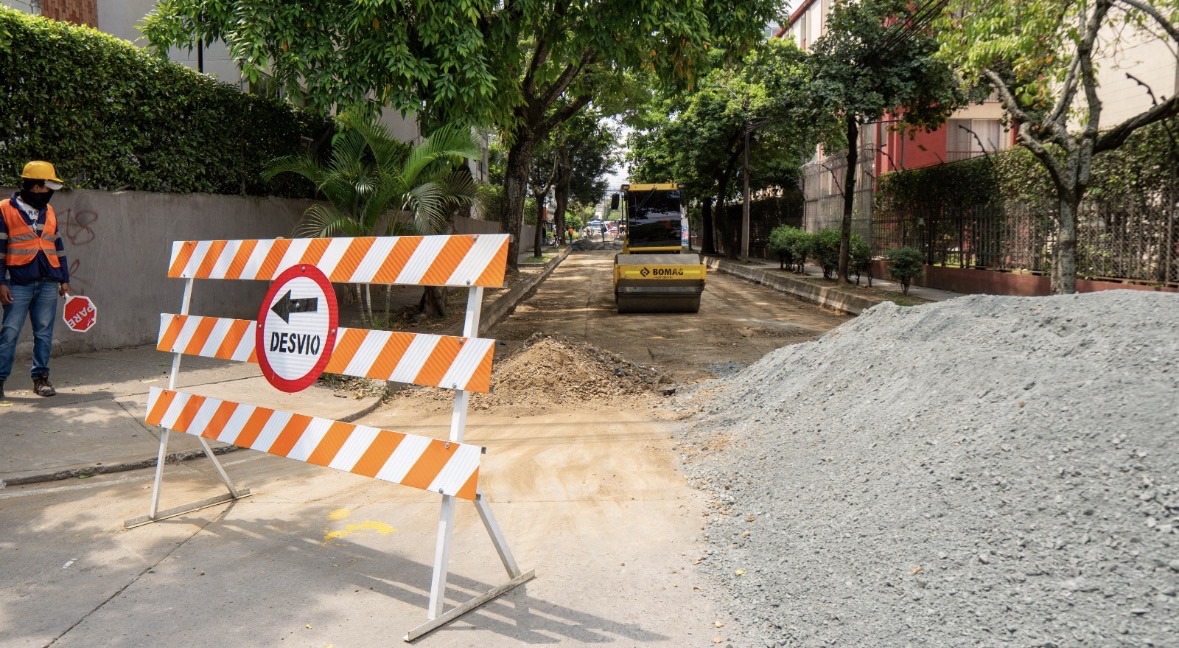 Avanza la rehabilitación vial del norte de Cali con recursos de ‘Invertir para Crecer’