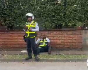 Un hombre murió tras caída en una persecución de tránsito en el sur de Cali