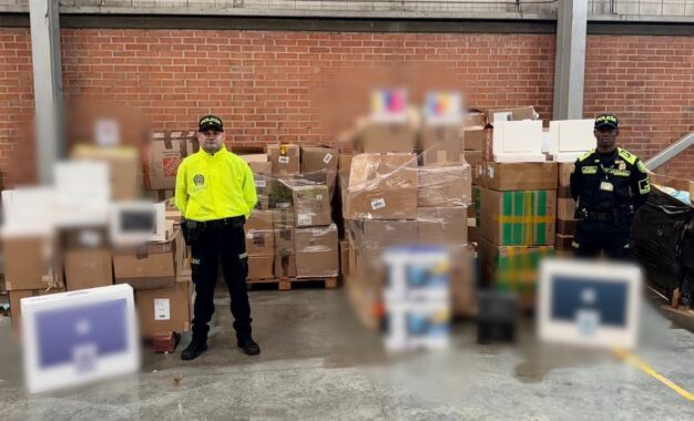 Incautan más de $5.900 en PlayStation y otros artículos de contrabando