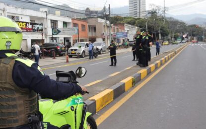 Ataque sicarial en compraventa de vehículos deja un hombre muerto y dos capturados